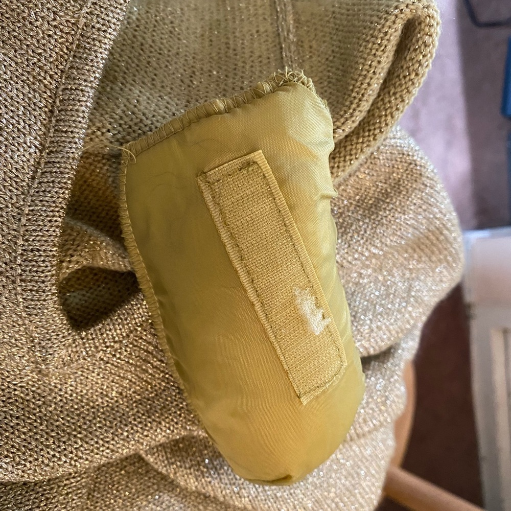 Vintage CACHÉ beautiful, gold sweater like new - Picture 15 of 15
